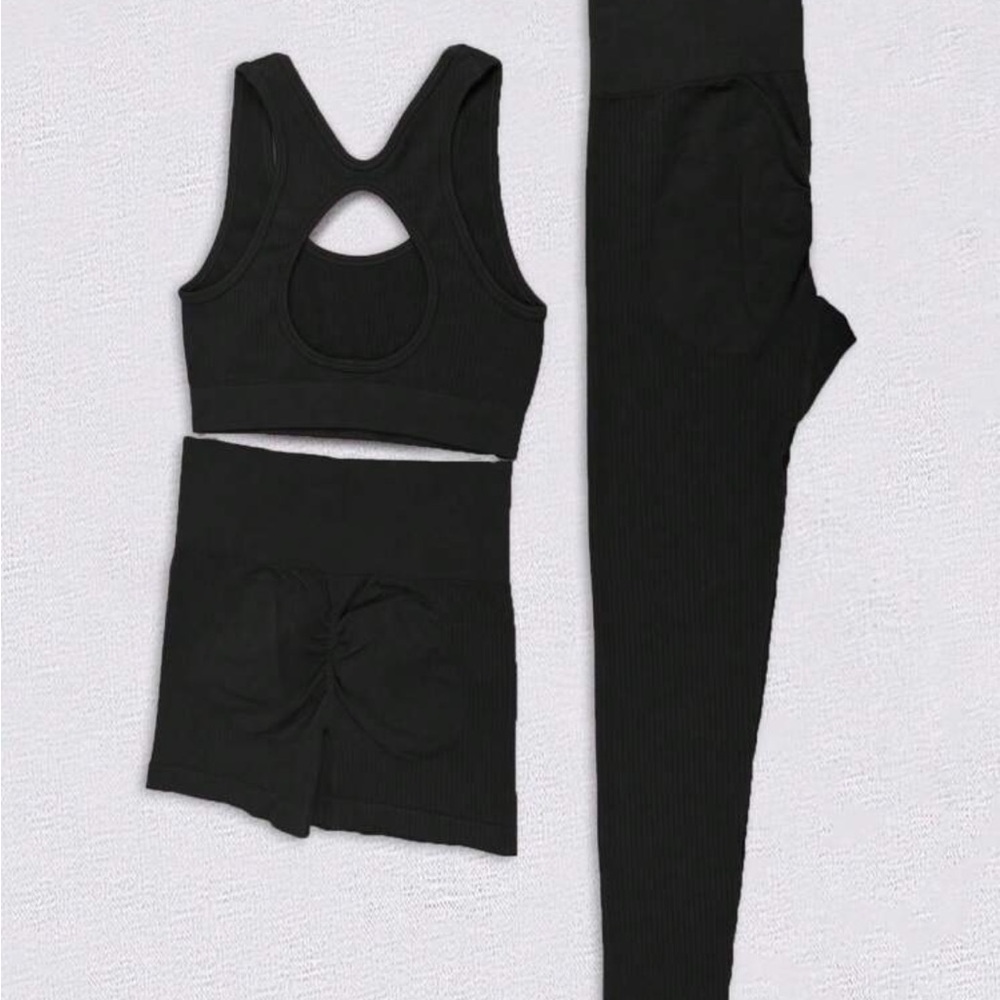 SHEIN Sport Studio Seamless High & Cut Out Back Sports Set Outfit Set